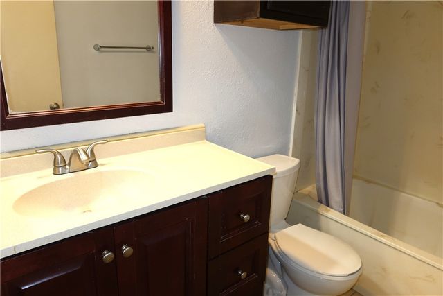 1500 Olympia Way 31, College Station, TX 77840