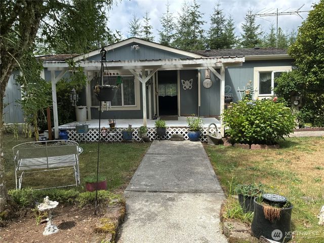 131 E Midnight Court, Allyn, WA 98524