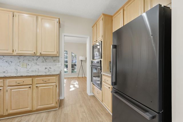 16322 Battlecreek Drive, Houston, TX 77095