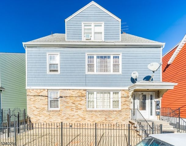 25 Shaw Ave, Newark City, NJ 07112