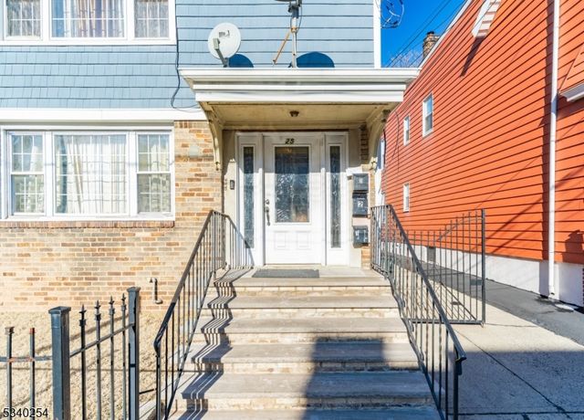 25 Shaw Ave, Newark City, NJ 07112