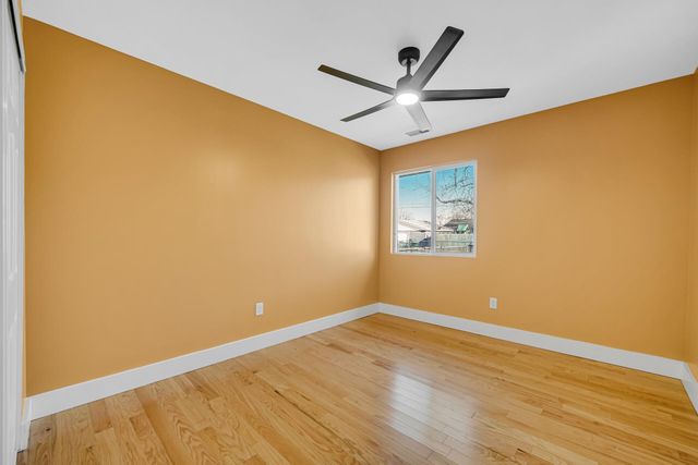 7415 Montana Avenue, Hammond, IN 46323