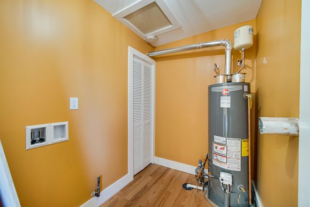 7415 Montana Avenue, Hammond, IN 46323