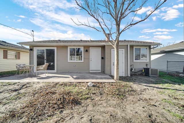 7415 Montana Avenue, Hammond, IN 46323