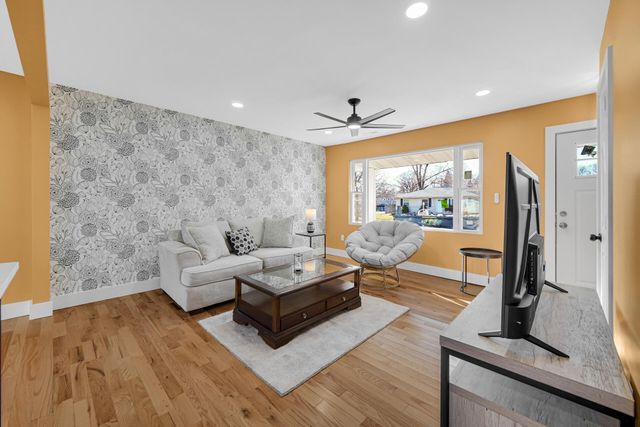 7415 Montana Avenue, Hammond, IN 46323