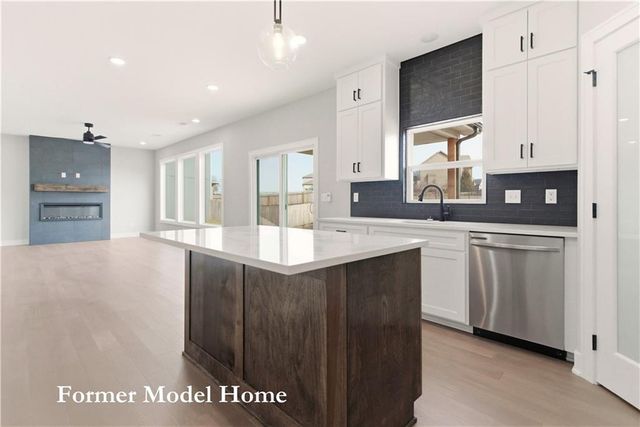 8012 SE Hoot Owl Street, Blue Springs, MO 64014