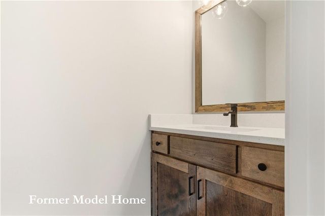 8012 SE Hoot Owl Street, Blue Springs, MO 64014