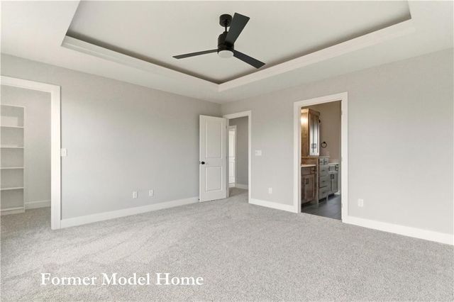 8012 SE Hoot Owl Street, Blue Springs, MO 64014