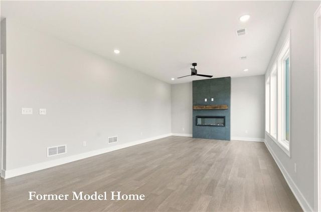 8012 SE Hoot Owl Street, Blue Springs, MO 64014