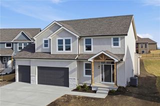 8012 SE Hoot Owl Street, Blue Springs, MO 64014