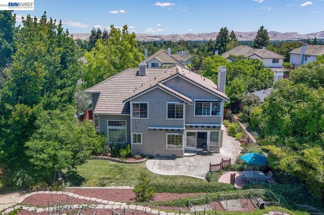620 Amberwood Way, Livermore, CA 94551