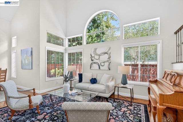 620 Amberwood Way, Livermore, CA 94551