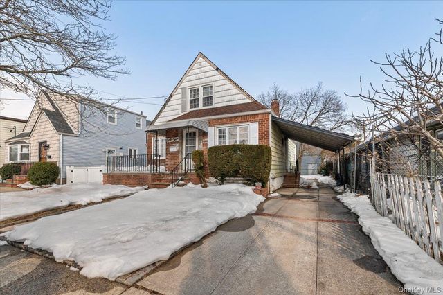 33 McKee Street, Floral Park, NY 11001