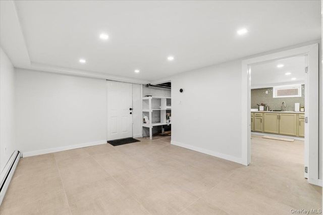 33 McKee Street, Floral Park, NY 11001