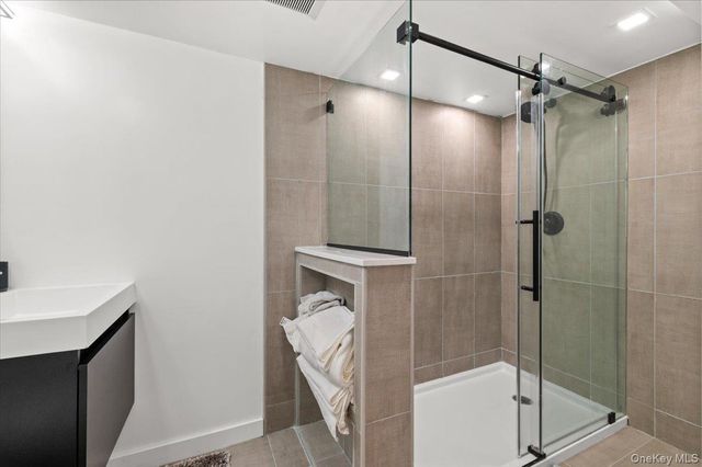 33 McKee Street, Floral Park, NY 11001