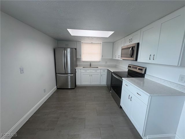 5101 Manor CT 1, Cape Coral, FL 33904