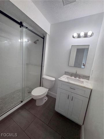 5101 Manor CT 1, Cape Coral, FL 33904