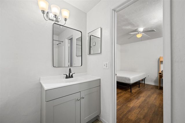 3800 SW 20TH AVENUE 611, Gainesville, FL 32607