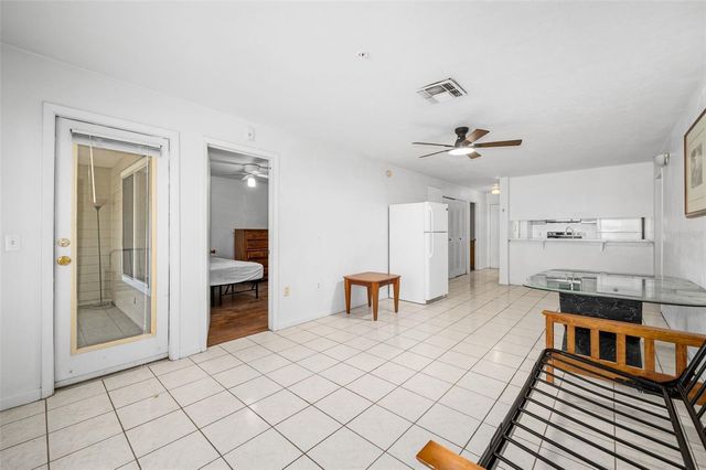 3800 SW 20TH AVENUE 611, Gainesville, FL 32607