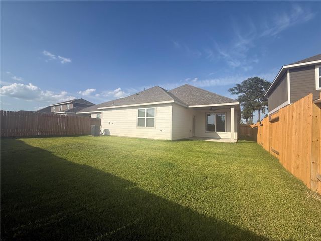 15761 Bayberry Trace Drive, Conroe, TX 77303