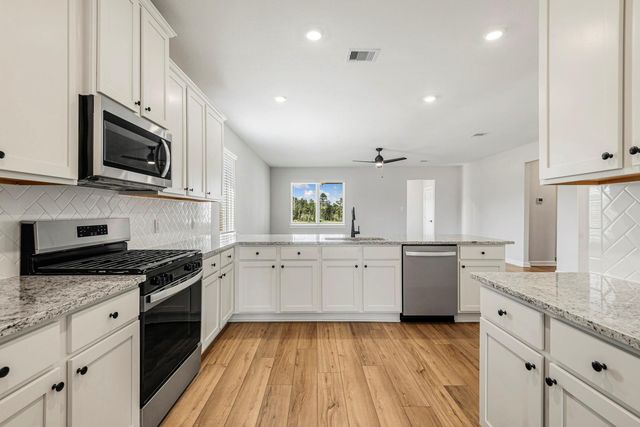 15761 Bayberry Trace Drive, Conroe, TX 77303