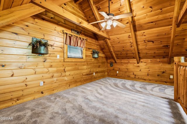 1922 Beach Front Dr, Sevierville, TN 37876