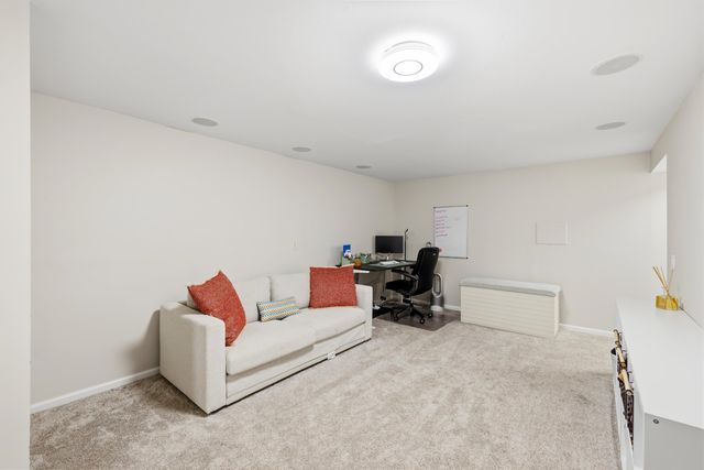423 FOXRIDGE DR SW, Leesburg, VA 20175