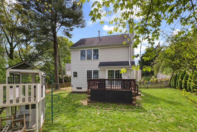 423 FOXRIDGE DR SW, Leesburg, VA 20175