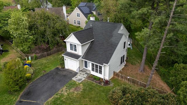 423 FOXRIDGE DR SW, Leesburg, VA 20175