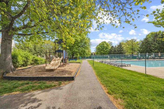 423 FOXRIDGE DR SW, Leesburg, VA 20175