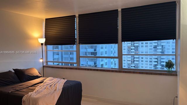 18071 Biscayne Blvd 1402, Aventura, FL 33160