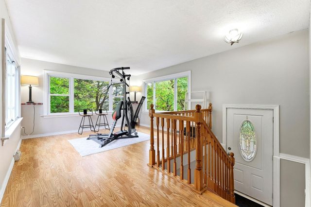 817 Kenwood Lane, Maplewood, MN 55117