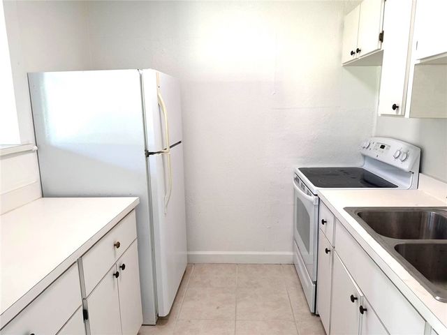 2045 79th Avenue, Vero Beach, FL 32966