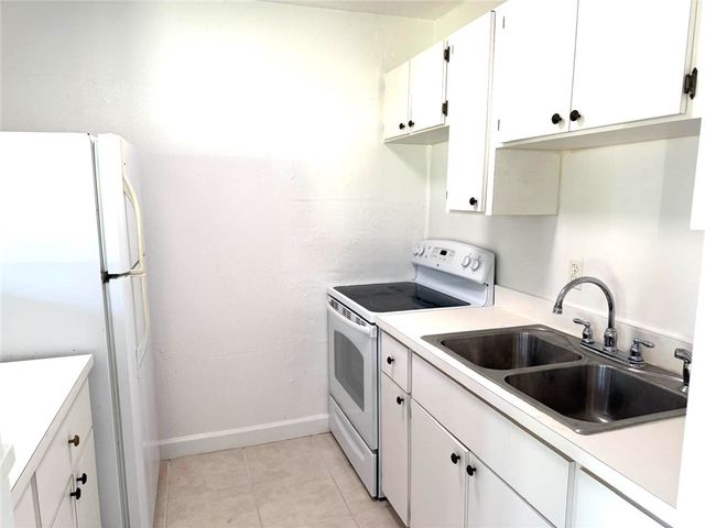 2045 79th Avenue, Vero Beach, FL 32966