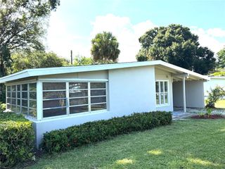 2045 79th Avenue, Vero Beach, FL 32966