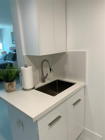 5445 Collins Ave 1520, Miami Beach, FL 33140