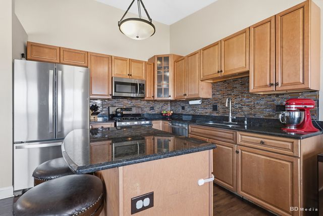 8338 W Chestnut Court, Frankfort, IL 60423