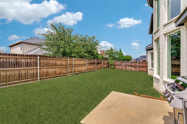804 Yarrow Street, Little Elm, TX 75068