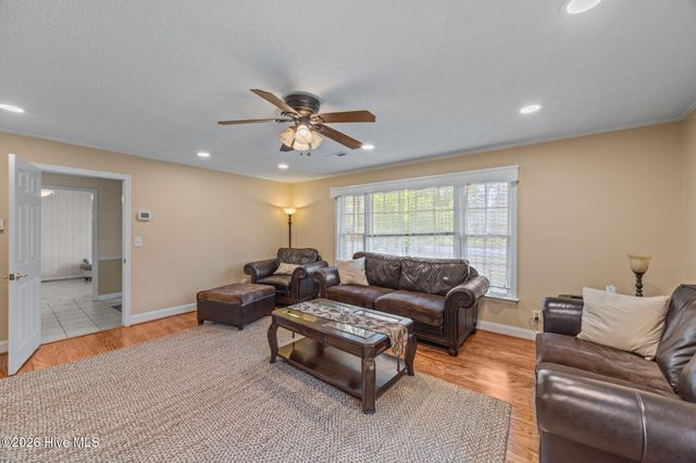 1104 Longview Drive, New Bern, NC 28562