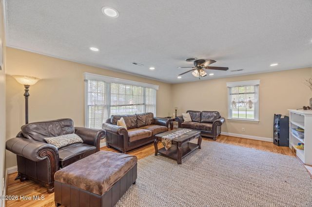 1104 Longview Drive, New Bern, NC 28562