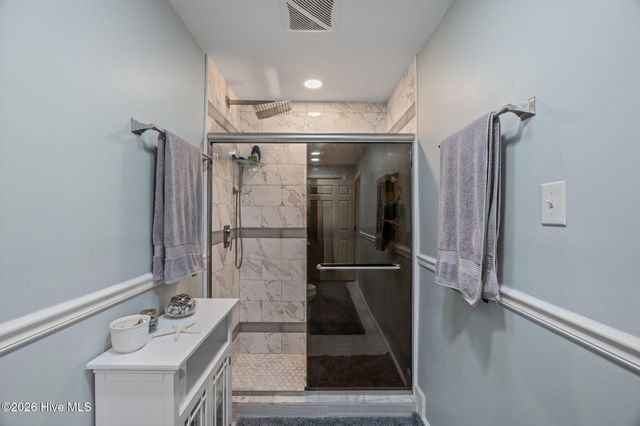 1104 Longview Drive, New Bern, NC 28562