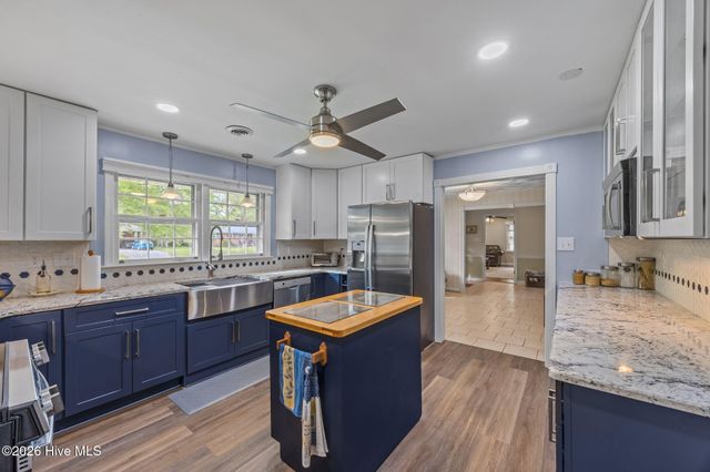 1104 Longview Drive, New Bern, NC 28562