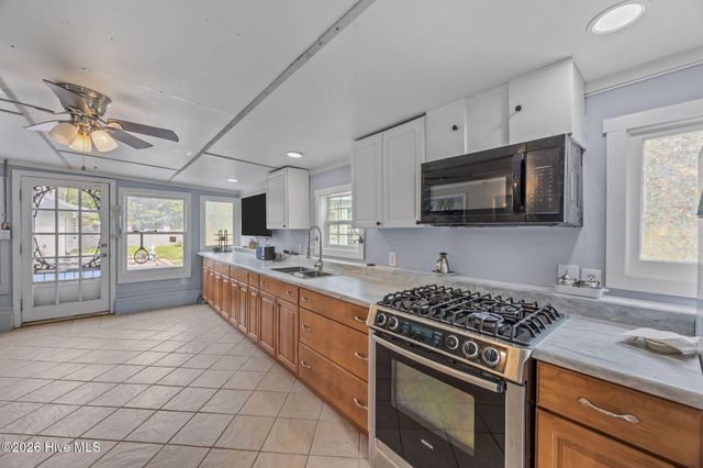 1104 Longview Drive, New Bern, NC 28562