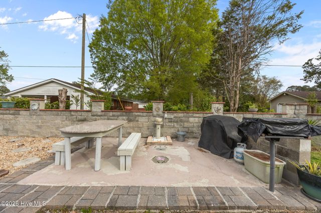 1104 Longview Drive, New Bern, NC 28562