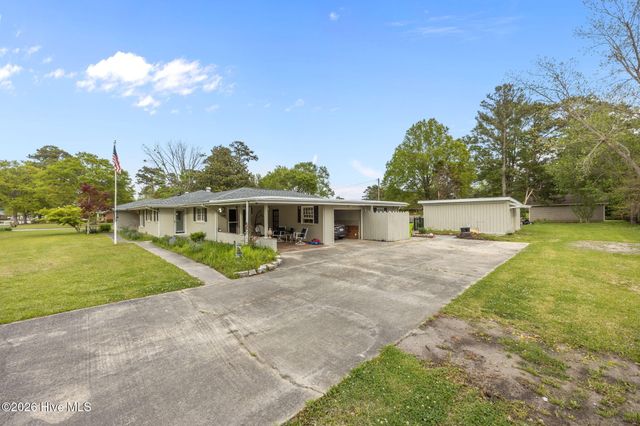 1104 Longview Drive, New Bern, NC 28562