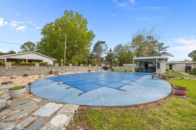 1104 Longview Drive, New Bern, NC 28562