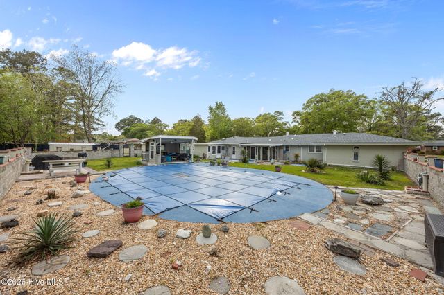 1104 Longview Drive, New Bern, NC 28562