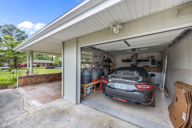 1104 Longview Drive, New Bern, NC 28562