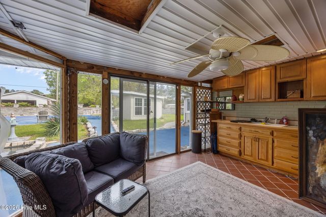 1104 Longview Drive, New Bern, NC 28562