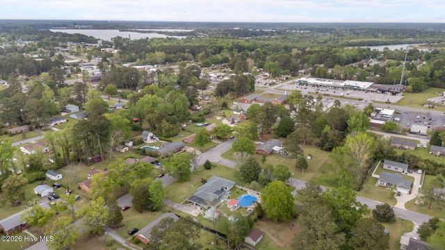 1104 Longview Drive, New Bern, NC 28562